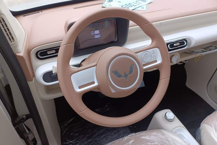 Used Wuling Hongguang MINIEV 2024 3rd Generation 215km Youth Edition