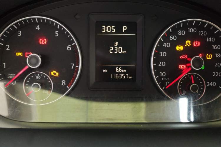 Used Volkswagen Touran 2015 1.4T DSG Comfort Edition 5 Seats