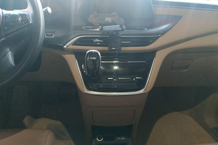 Used Buick GL8 2021 ES Land Cruiser 653T Luxury Edition