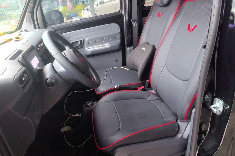 Used Wuling Zhiguang New Energy 2025 Comfort Model