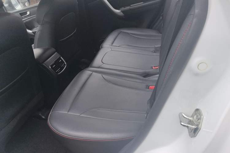 Used Haval M6 2019 1.5T DCT Two-Wheel Drive Elite Version China V Standard
