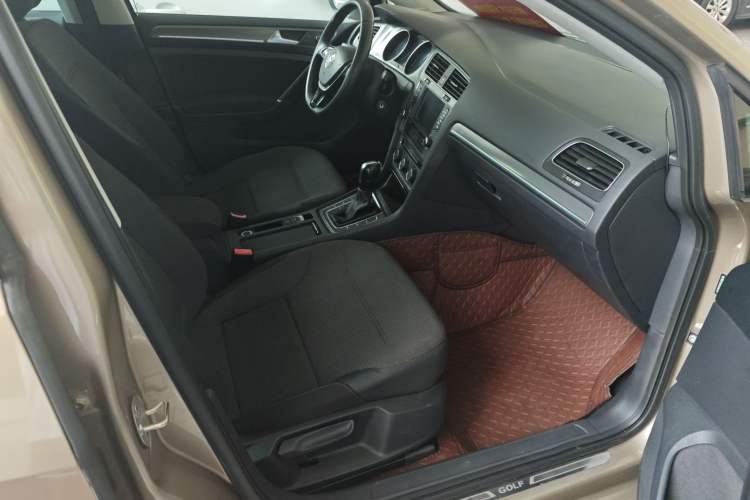 Used Volkswagen Golf 2016 1.6L Automatic Comfort Model