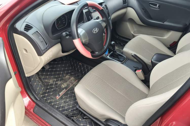 Used Hyundai Celesta 2011 1.6L Manual Comfort Edition
