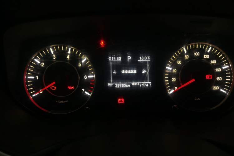 Used Dongfeng Fengon 500 2022 1.5L CVT Luxury Edition
