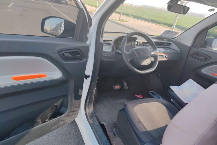 Used Wuling Hongguang MINIEV 2022 Macaron Premium Model – Lithium Ternary Battery