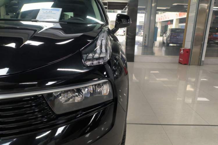 Used Lynk & Co 01 2017 2.0T Two-Wheel-Drive Version