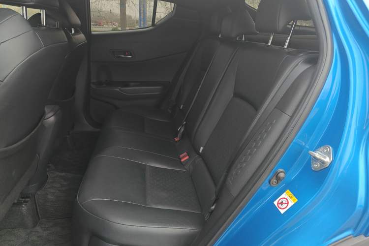 Used Toyota IZOA 2018 2.0L Yichi Version China VI Standard