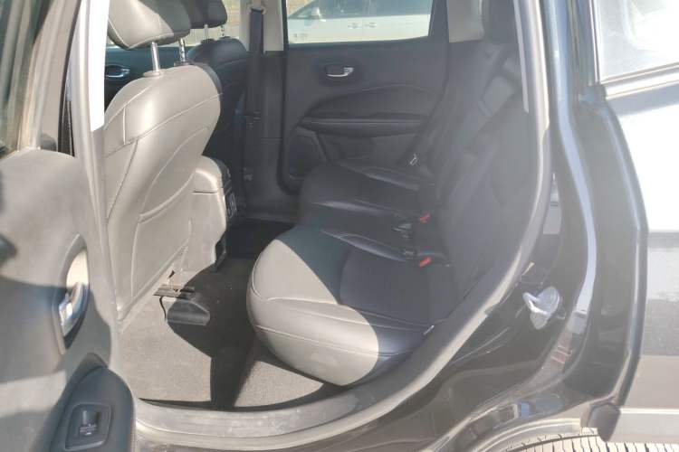 Used Jeep Compass 2017 200T Automatic Comfort Edition