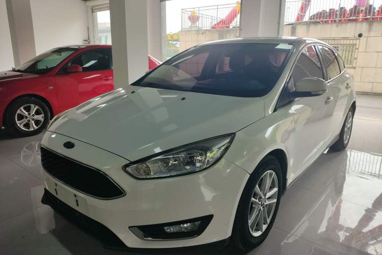 Used Ford Focus 2015 Hatchback 1.6L Automatic Fashion Edition