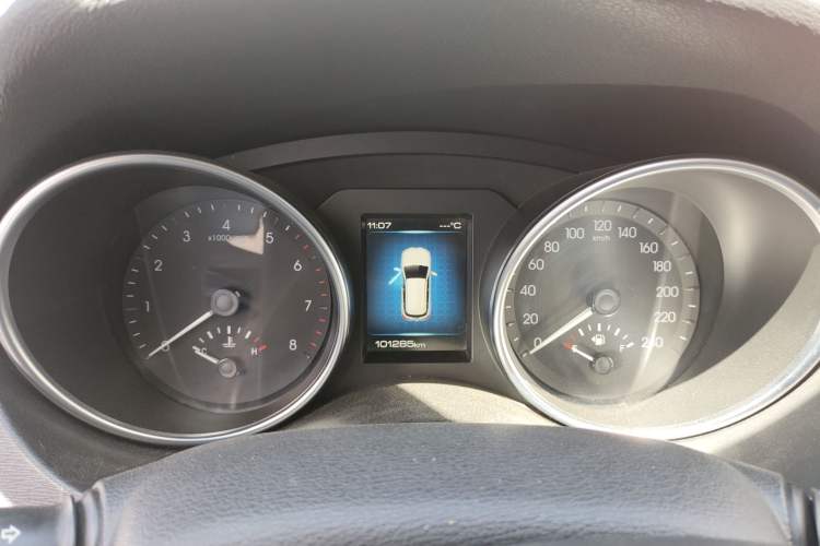 Used Haval H6 Coupe 2017 Red-Label 2.0T Automatic Two-Wheel Drive Urban Model