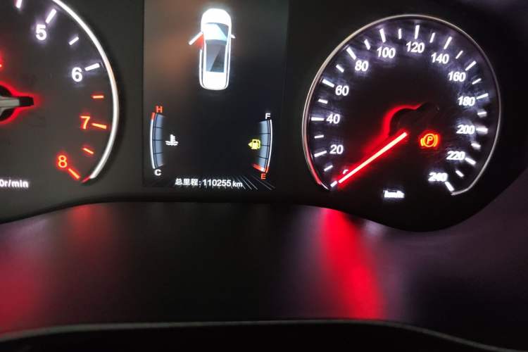 Used BYD Song MAX 2018 1.5T Automatic Smart Connect Elite Model with 6 Seats