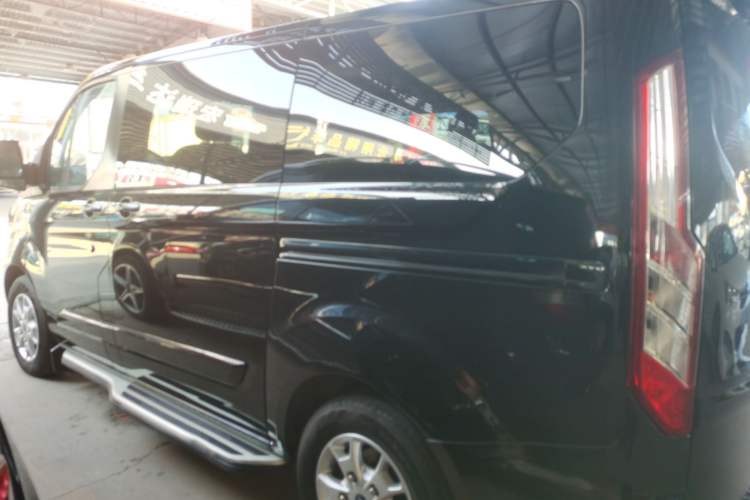 Used Ford Tourneo Custom 2017 2.0T Automatic Elite Edition