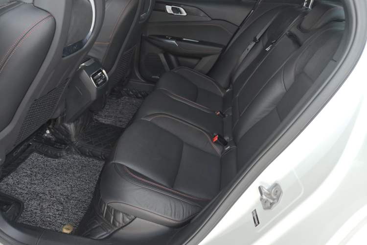 Used Lynk & Co 03 2018 1.5TD DCT JingPro Edition China V Standard