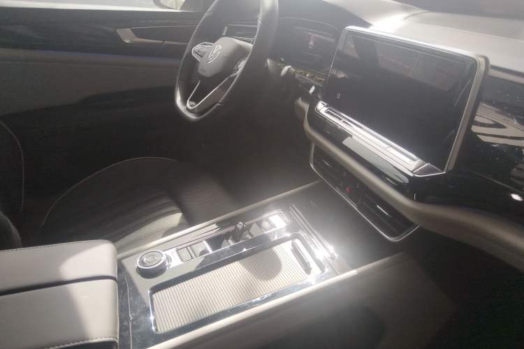 Used Volkswagen Teramont 2021 530 V6 Four-Wheel Drive Prestige Luxury Edition
