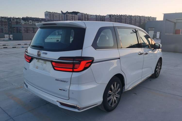 Used Honda Odyssey 2024 2.0L eHEV Sharp·Leading Edition