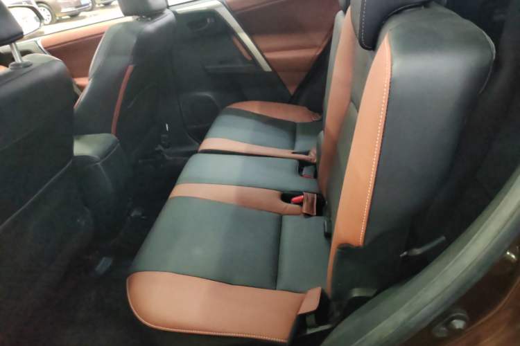 Used Toyota RAV4 2015 2.5L Automatic 4x4 Elite Edition