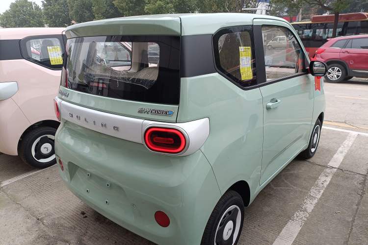 Used Wuling Hongguang MINIEV 2024 3rd Generation 215km Youth Edition