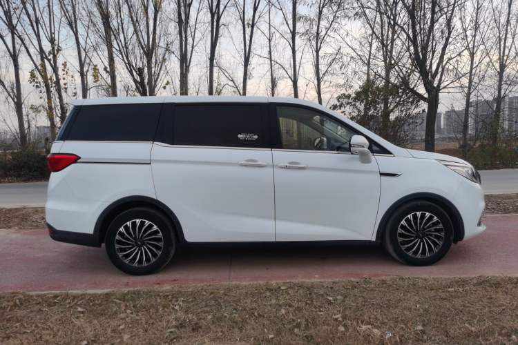 Used Oshan Cosmos 2019 1.5T Automatic Flagship Version China VI Standard