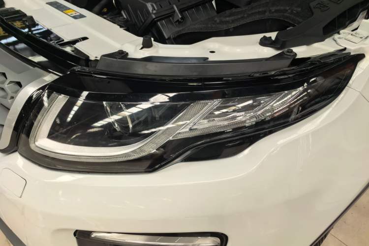 Used Land Rover Range Rover Evoque 2018 240 PS SE Smart Brilliance Edition