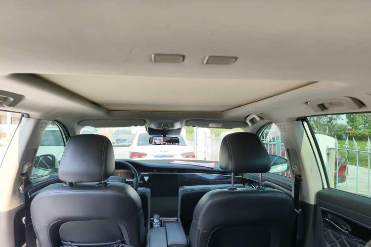 Used Venucia Star 2020 260T Automatic 48V Mild Hybrid Turbocharged Starry Edition