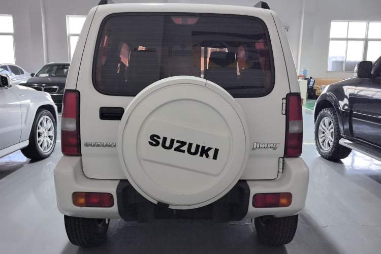 Used Suzuki Jimny 2015 1.3 AT JLX