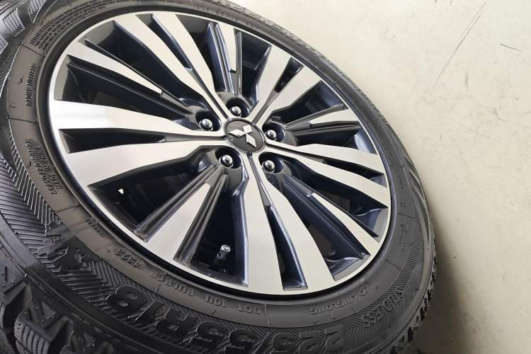 Used Mitsubishi Outlander 2021 Revised Version 2.0L Two-Wheel Drive Comfort Edition 5 Seats