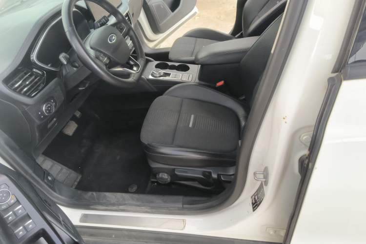 Used Ford Focus Active 2021 EcoBoost 180 Automatic Trendy Model