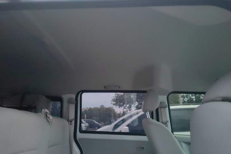 Used Jinbei New Hiace X30L 2024 Champion Edition Passenger Vehicle 5/6/7 Seats
