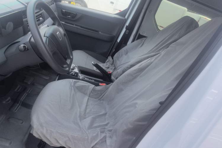 Used Farizon Xingxiang V 2023 V6E PLUS Guoxuan High-Tech 41.93 kWh Value Edition