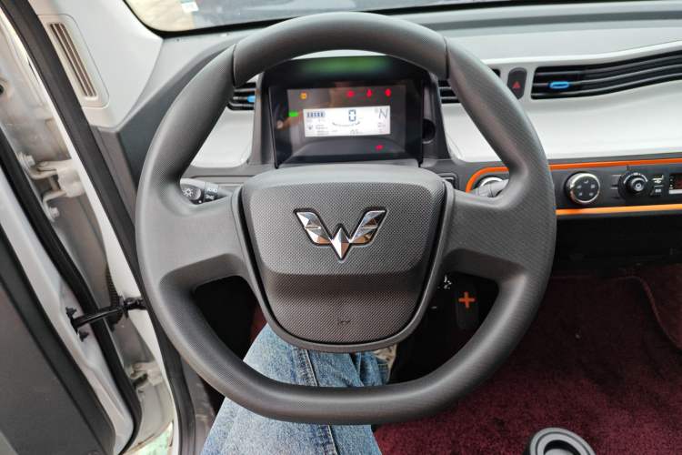 Used Wuling Hongguang MINIEV 2022 Easy Version Lithium Iron Phosphate