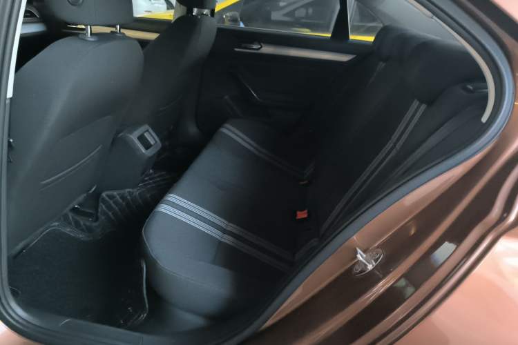 Used Volkswagen Lamando 2017 230TSI DSG Fashion Edition