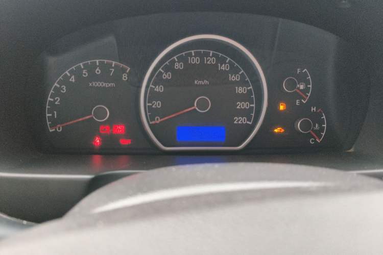 Used Hyundai Celesta 2011 1.6L Manual Comfort Edition
