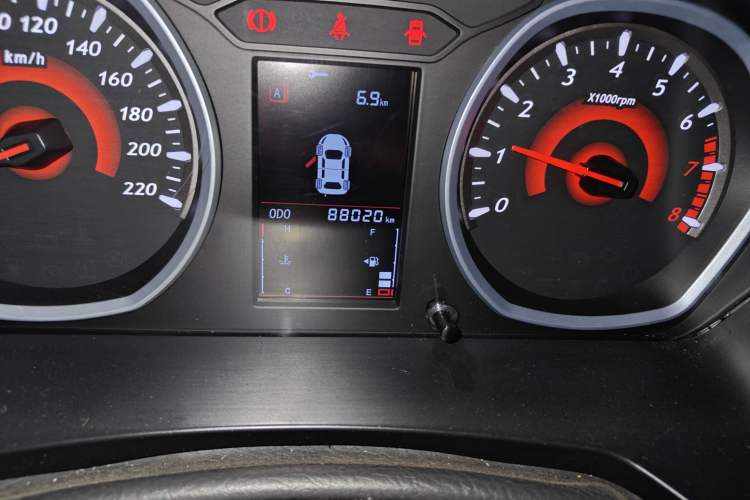 Used Soueast DX3 2018 1.5L Manual Luxury Model