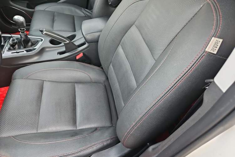 Used Leopaard CS10 2015 2.0T Manual Supreme Edition Left Front Seat