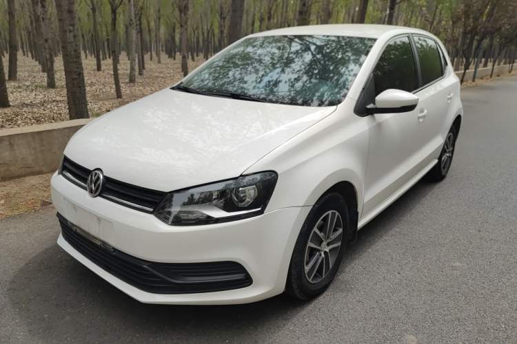 Used Volkswagen Polo 2016 1.4L Manual Fashion Model