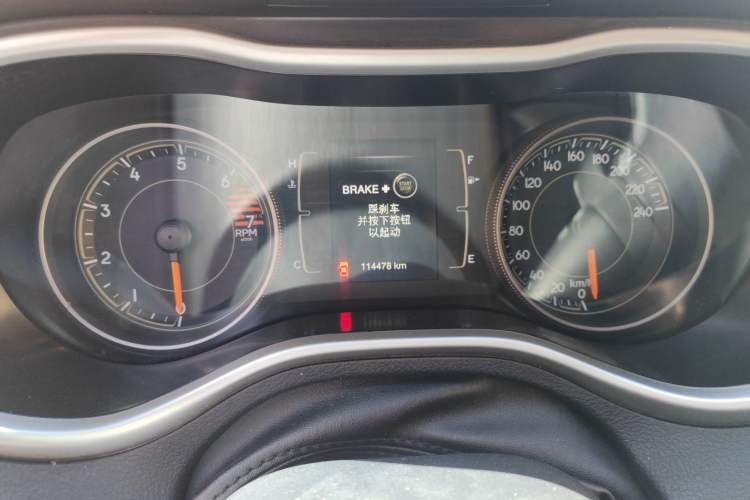 Used Jeep Cherokee 2016 2.4L Leading Edition