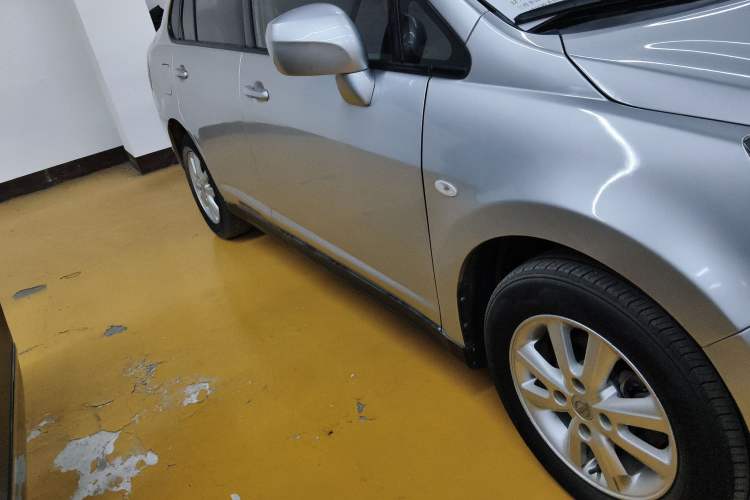 Used Venucia D50 2015 1.6L Automatic Fashion Edition
