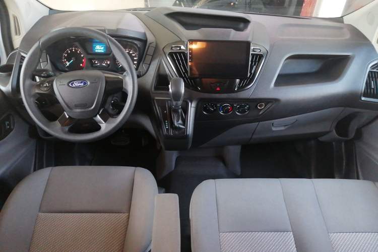 Used Ford Transit 2019 2.0T Gasoline Automatic Multi-Function Commercial Vehicle Mid-Roof 6-Seater China VI Standard