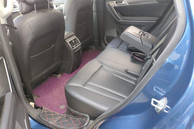 Used Haval H6 Coupe 2017 Red-Label 2.0T Automatic Two-Wheel Drive Urban Model