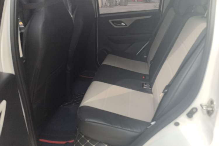 Used JAC Yiwei E10X 2024 Charming Edition 301km Lite