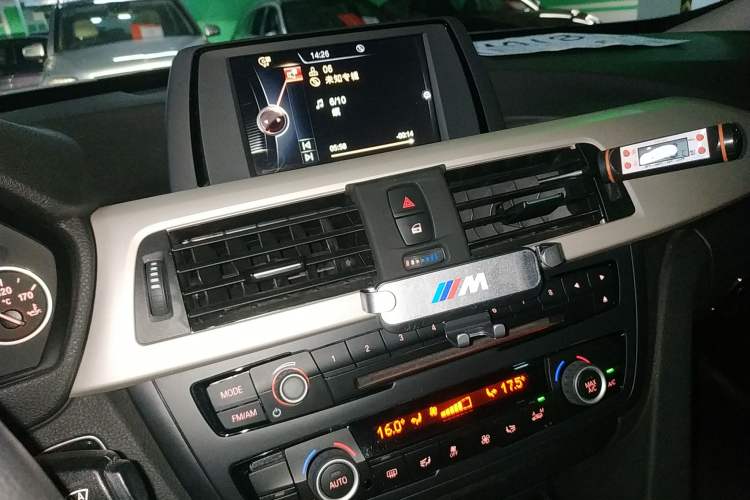 Used BMW 3 Series GT 2014 320i Leading Model
