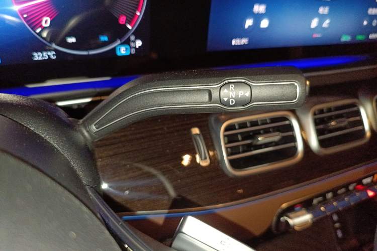 Used Mercedes-Benz GLE 2025 GLE 350 4MATIC Stylish Model
