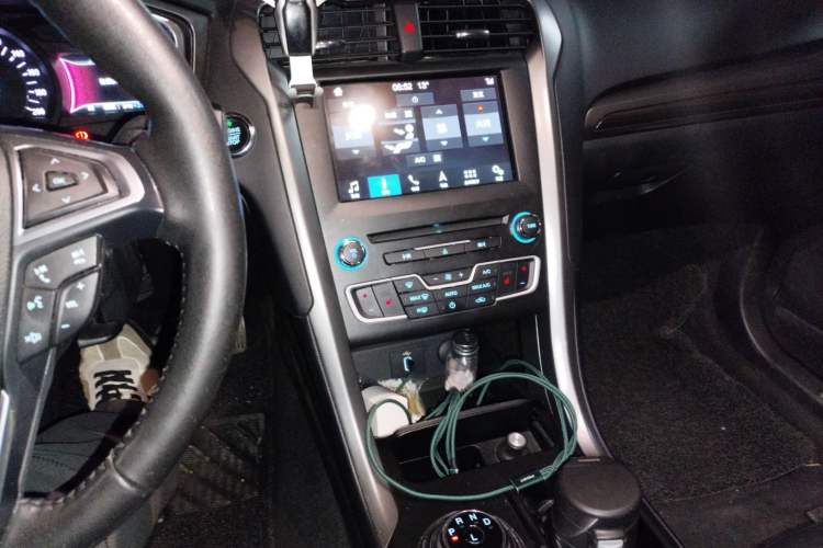 Used Ford Mondeo New Energy 2018 2.0 PHEV Zhihao Trim Audio And AC Panel