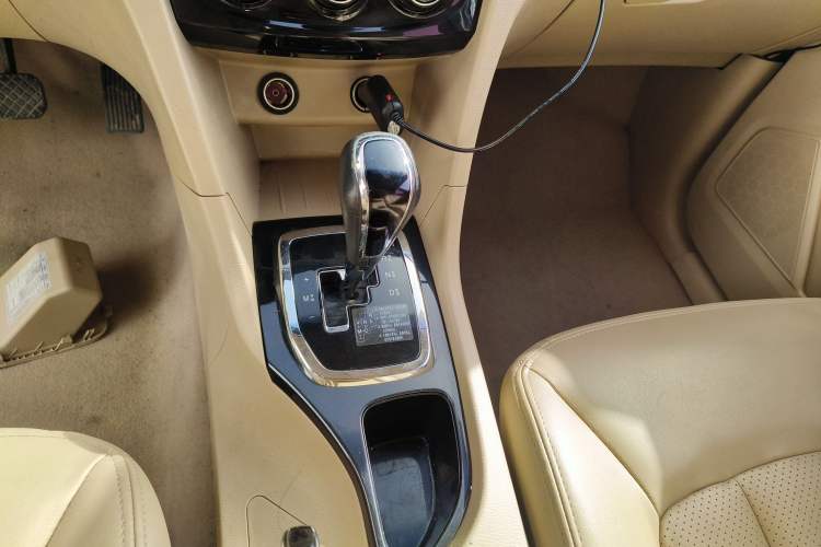 Used Baojun 730 2016 1.8L iAMT Comfort Version 7 Seats
