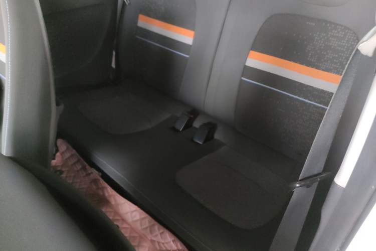 Used Wuling Hongguang MINIEV 2020 Enjoyment Model Lithium Iron Phosphate Left Rear Seat