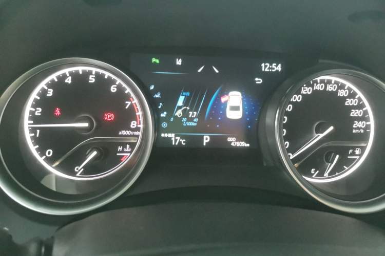 Used Toyota Camry 2023 2.0G Luxury Edition