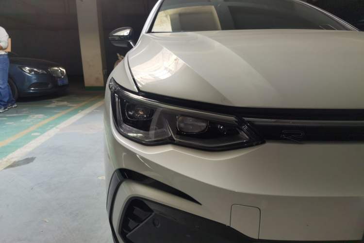 Used Volkswagen Golf 2021 280TSI DSG R-Line Right Front Headlight