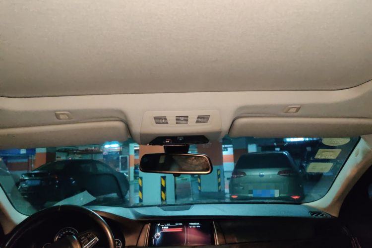 Used BMW 5 Series 2014 525Li Luxury Design Package
