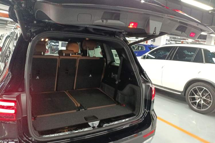 Used Mercedes-Benz GLB 2024 GLB 220 Fashion Model Trunk