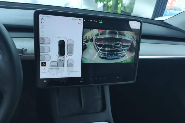 Used Tesla Model Y 2023 Rear-Wheel-Drive Version
